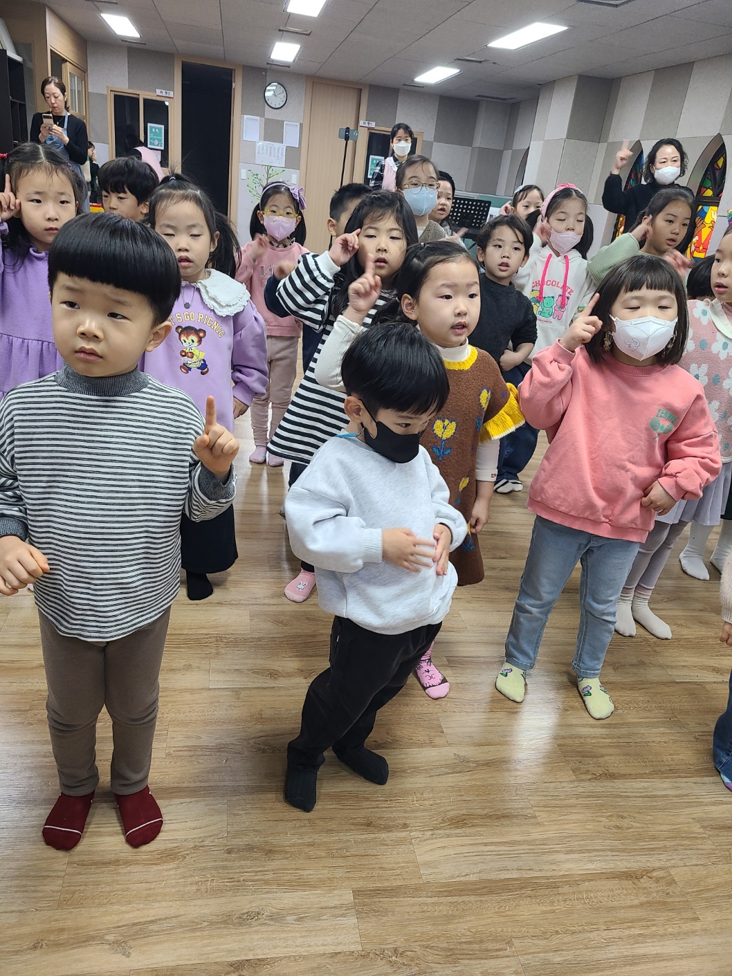 KakaoTalk_20240108_094454160_05.jpg : 20231231 유치부예배 '우리는 진리안에서 자라가요'