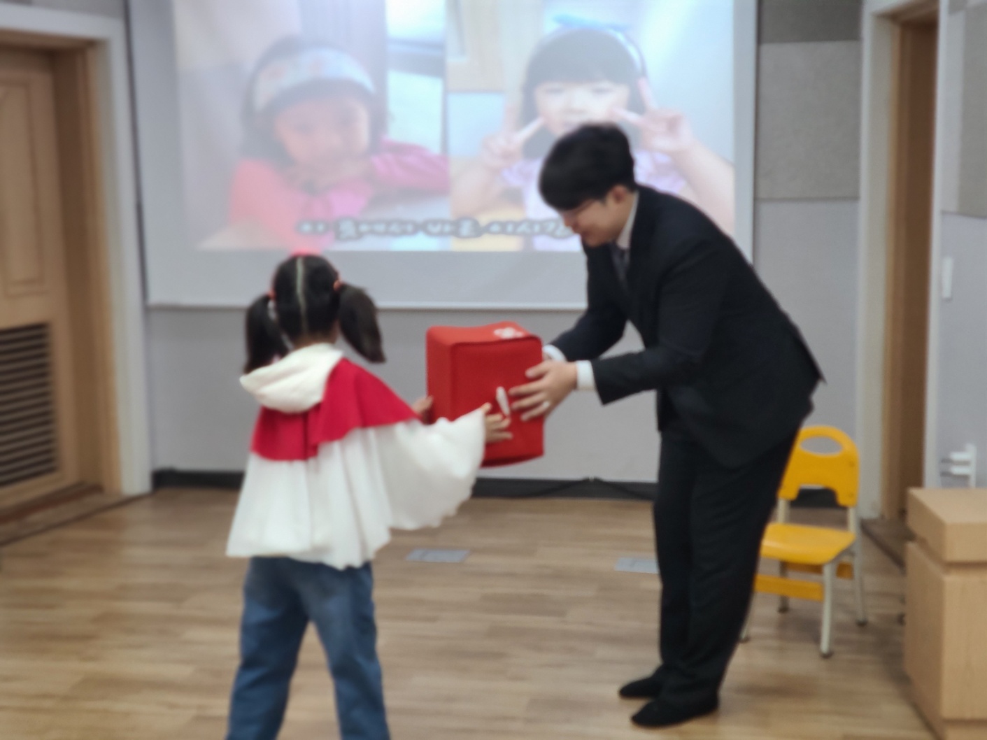 KakaoTalk_20240108_094454160_10.jpg : 20231231 유치부예배 '우리는 진리안에서 자라가요'