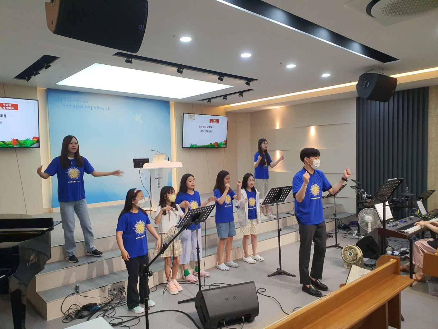 IMG_3892.jpeg : 6월 18일 초등부 예배입니다.