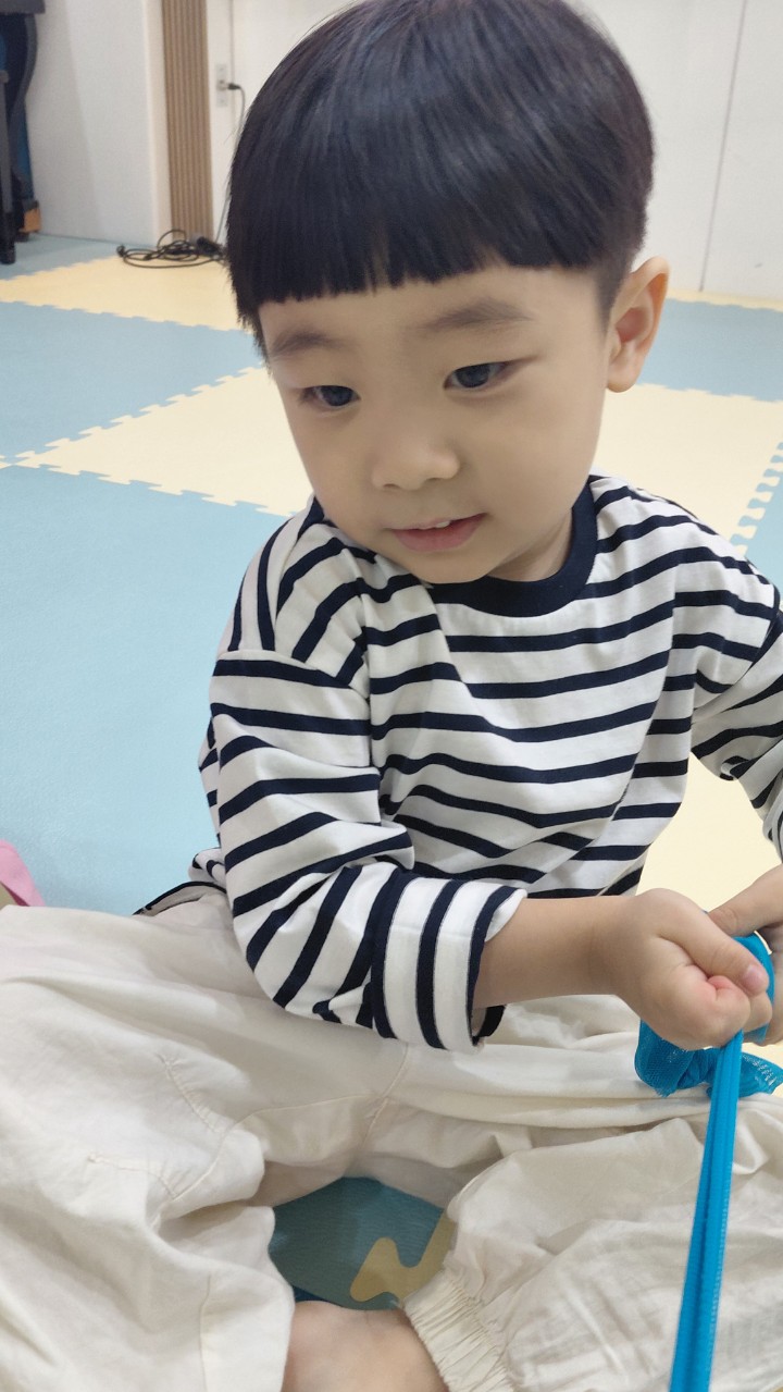 2025년 부산중앙교회 영아부_사진_20251015_40.jpg : 10월12일 주일 영아부 예배