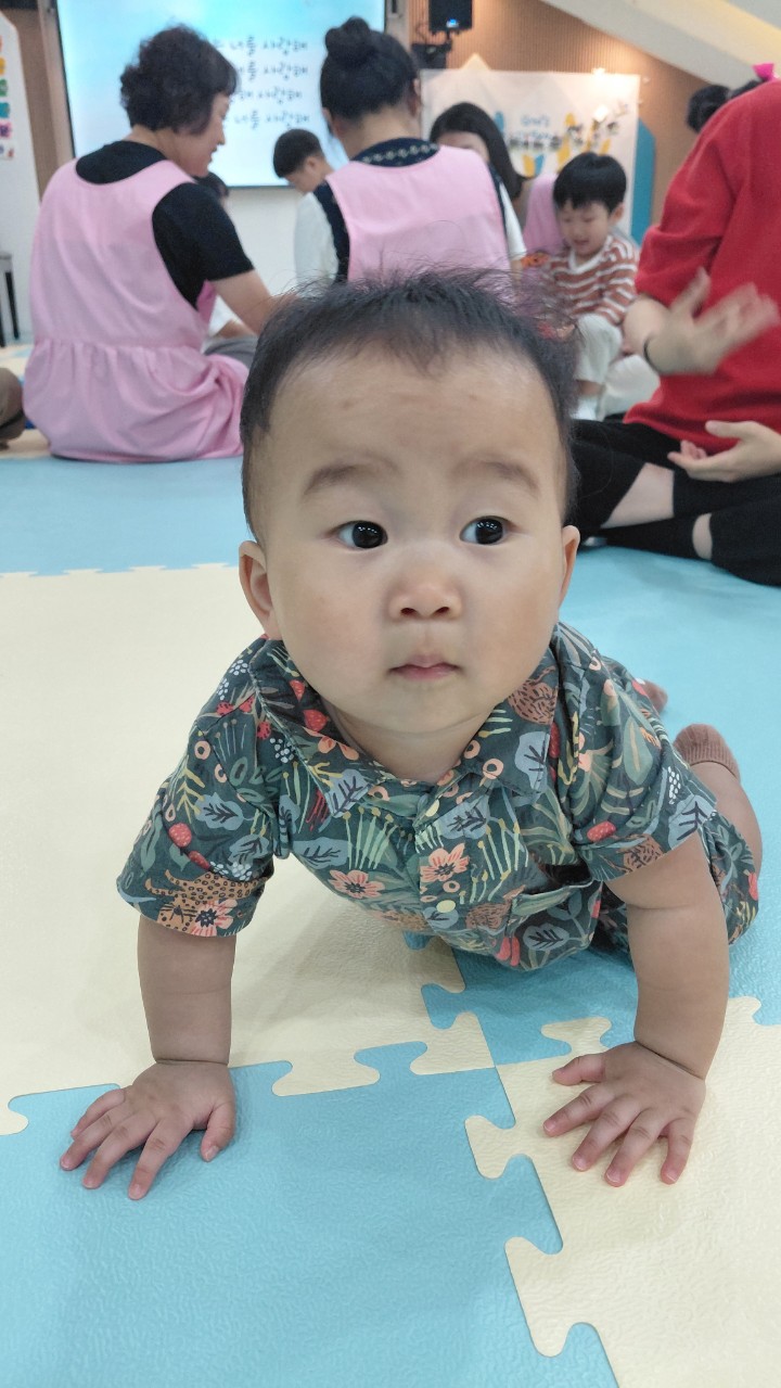 2025년 부산중앙교회 영아부_사진_20251015_52.jpg : 10월12일 주일 영아부 예배
