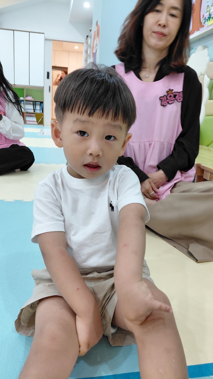 2025년 부산중앙교회 영아부_사진_20251015_3.jpg : 10월12일 주일 영아부 예배