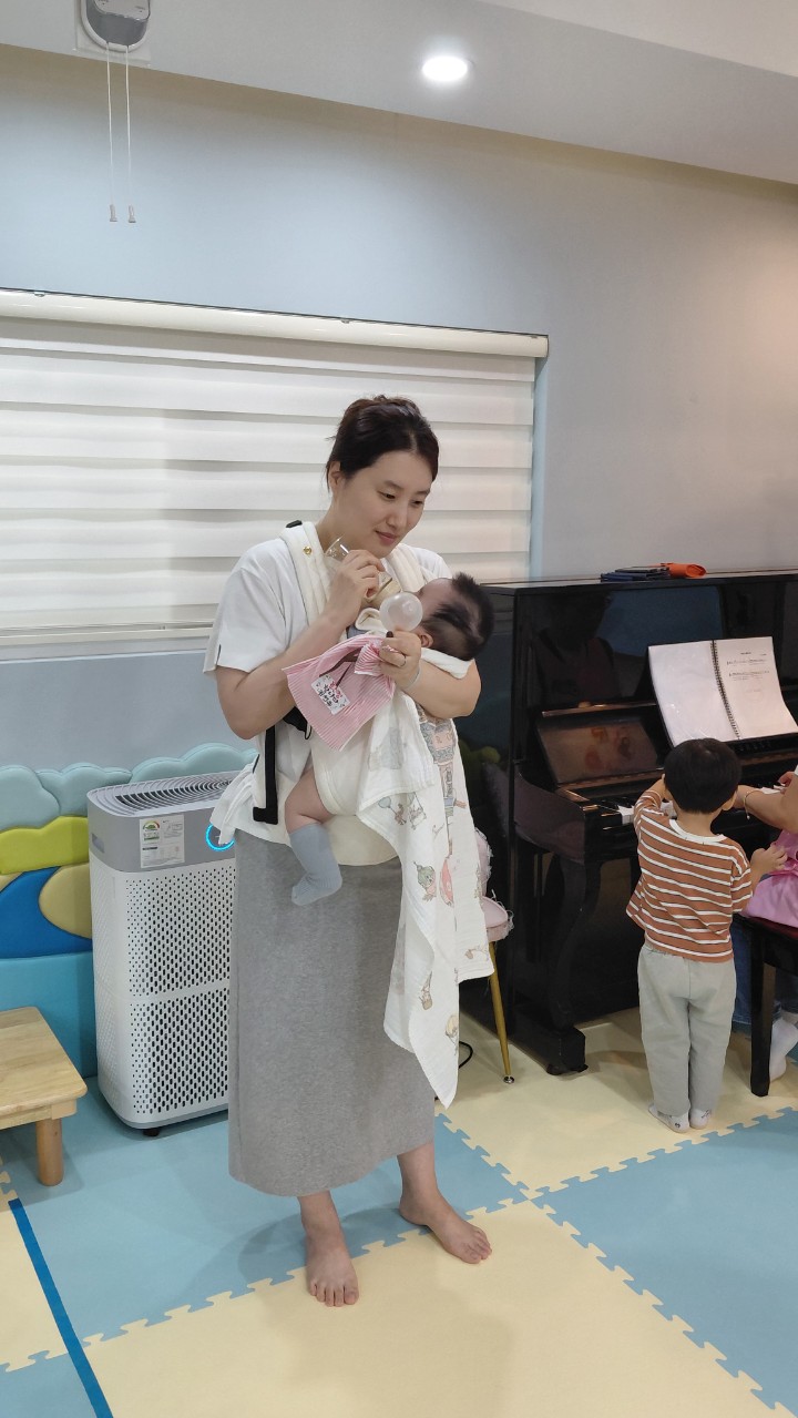 2025년 부산중앙교회 영아부_사진_20251015_31.jpg : 10월12일 주일 영아부 예배