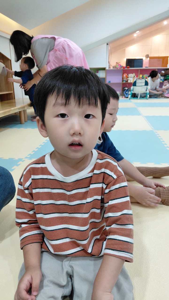 2025년 부산중앙교회 영아부_사진_20251015_12.jpg : 10월12일 주일 영아부 예배
