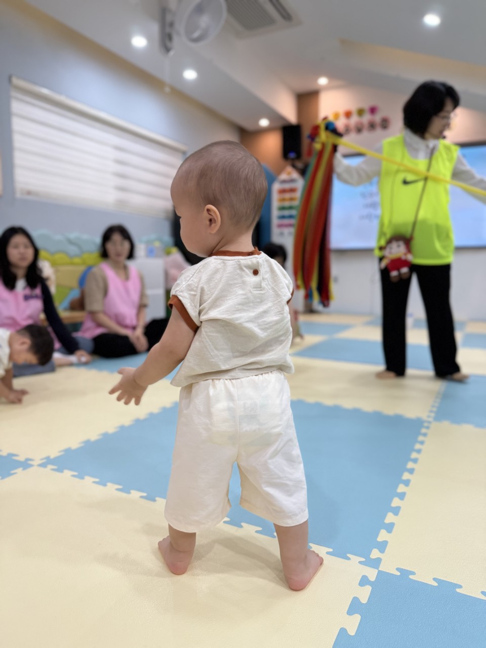 2025년 부산중앙교회 영아부_사진_20251015_63.jpg : 10월12일 주일 영아부 예배