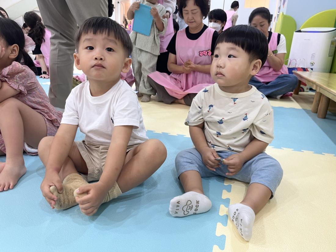 2025년 부산중앙교회 영아부_사진_20251015_56.jpg : 10월12일 주일 영아부 예배