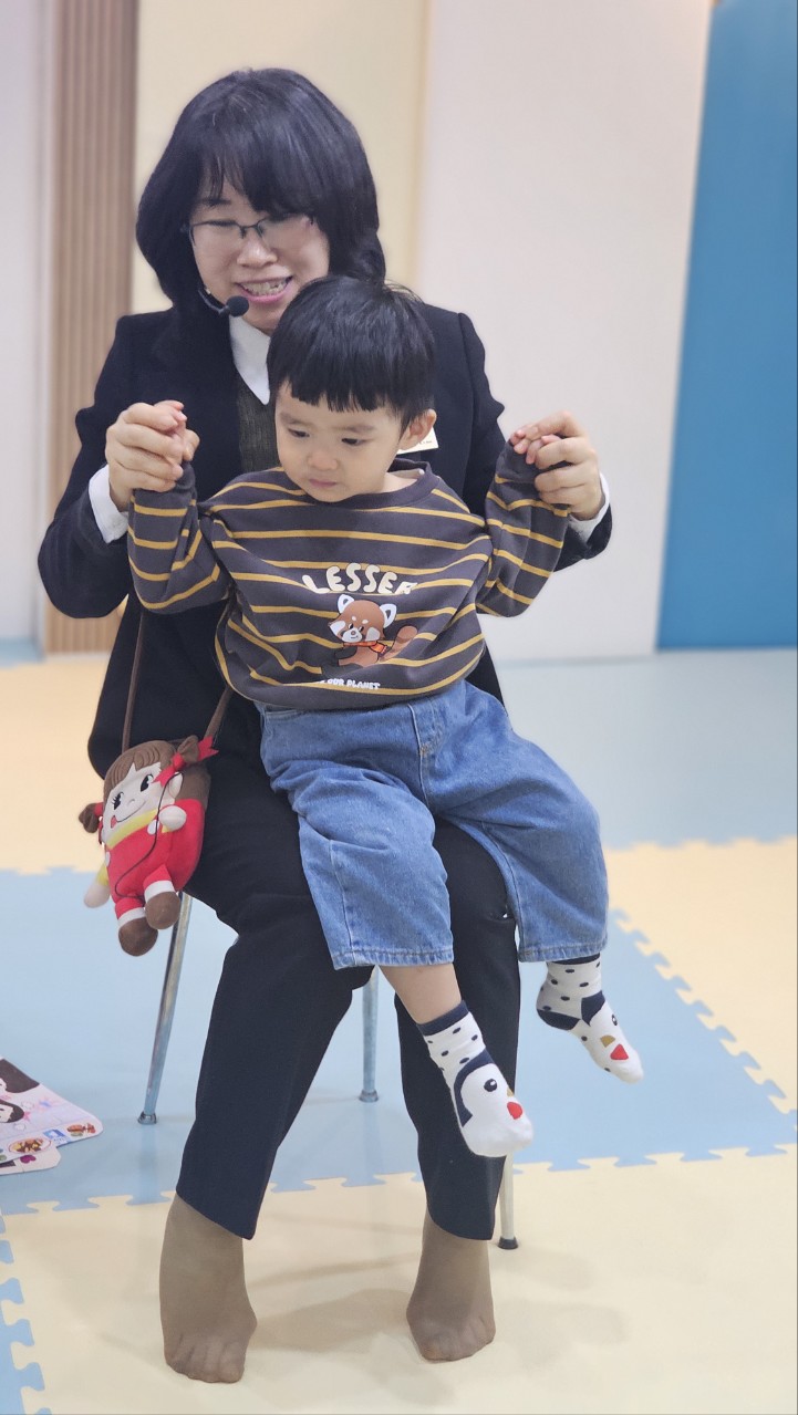 2026년 부산중앙교회 영아부_사진_20260308_57.jpg : 3월 8일 주일 영아부 예배