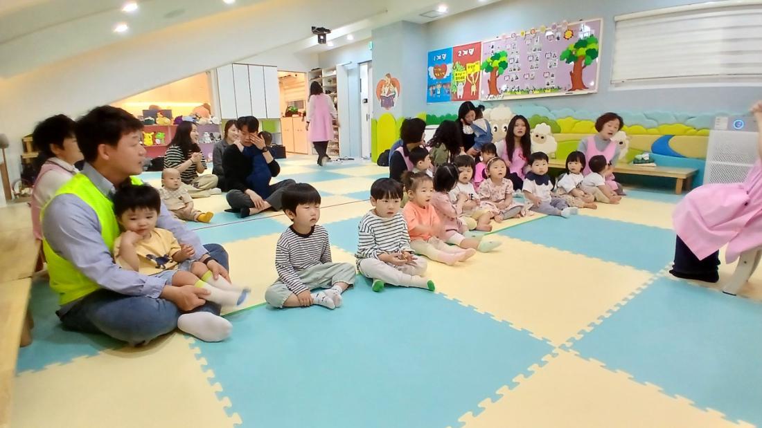 2025년 부산중앙교회 영아부_사진_20250604_16.jpg : 6월1일 주일 영아부 예배