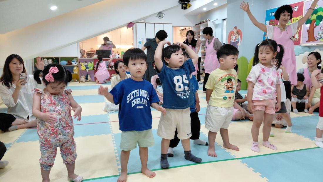 2025년 부산중앙교회 영아부_사진_20250803_64.jpg : 7월20일 주일 영아부 예배