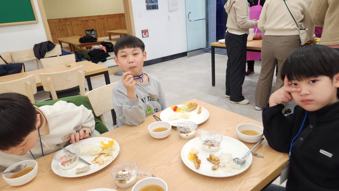 KakaoTalk_20250225_091743170_05.jpg : 유년부 겨울성경학교(두번째 이야기)