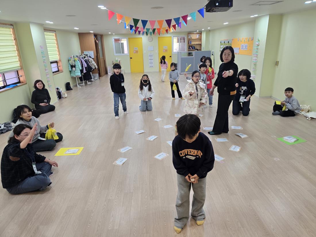 KakaoTalk_20250225_091702782_20.jpg : 유년부 겨울성경학교(두번째 이야기)