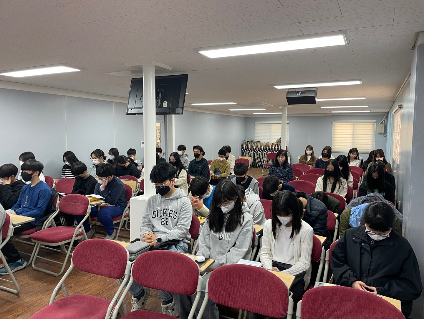 KakaoTalk_20230402_204857705_05.jpg