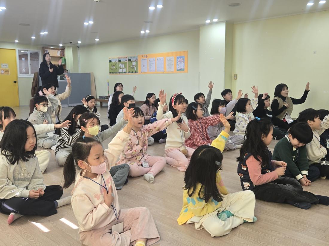 KakaoTalk_20260214_111817756_04.jpg : 2월 2주 유년부 예배 모습입니다^^