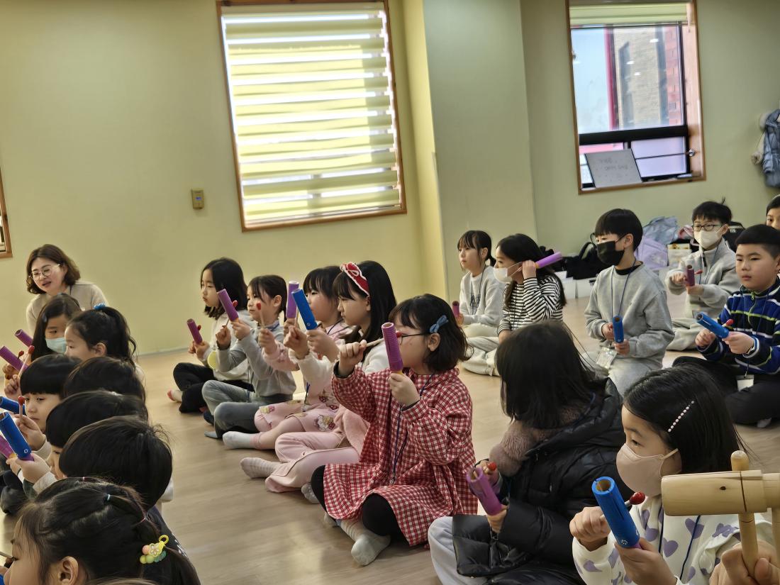 KakaoTalk_20260214_112453366_14.jpg : 2월 2주 유년부 예배 모습입니다^^