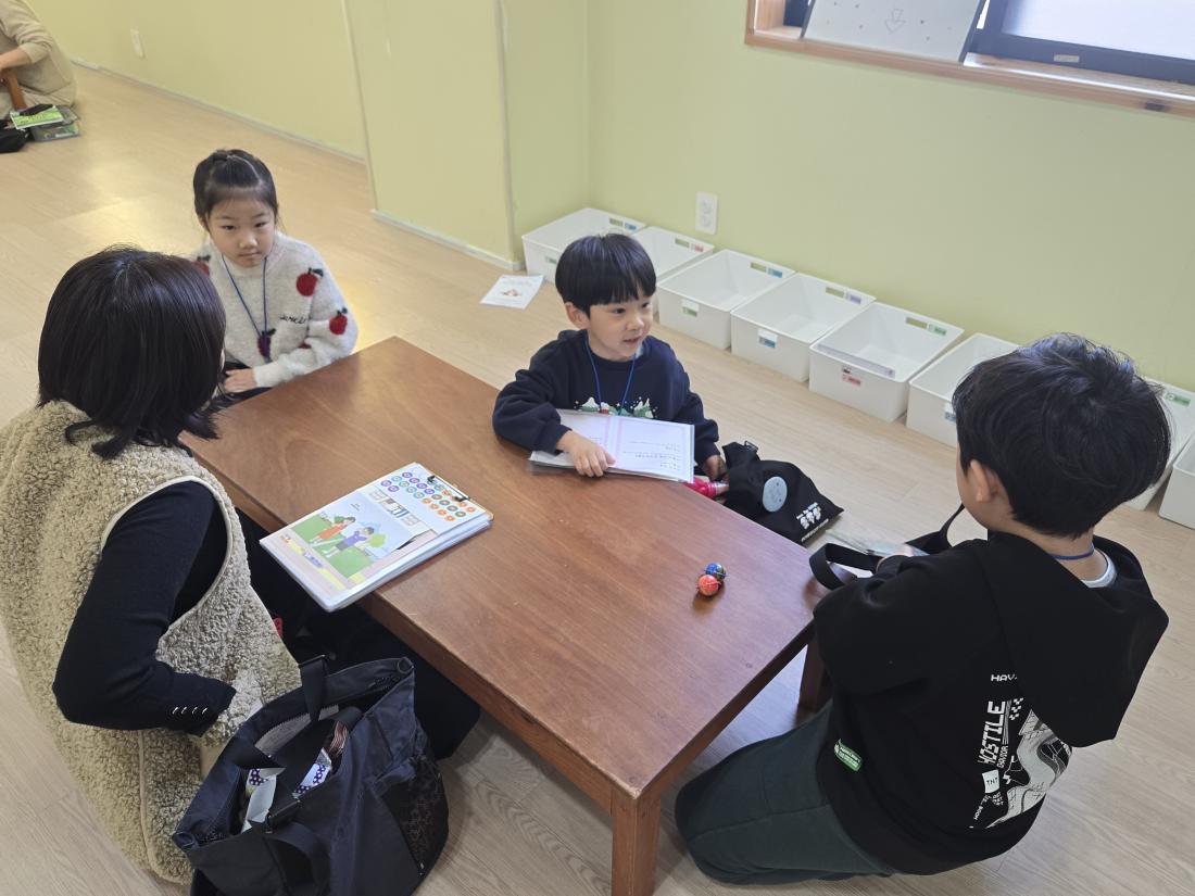 KakaoTalk_20260214_111817756_12.jpg : 2월 2주 유년부 예배 모습입니다^^