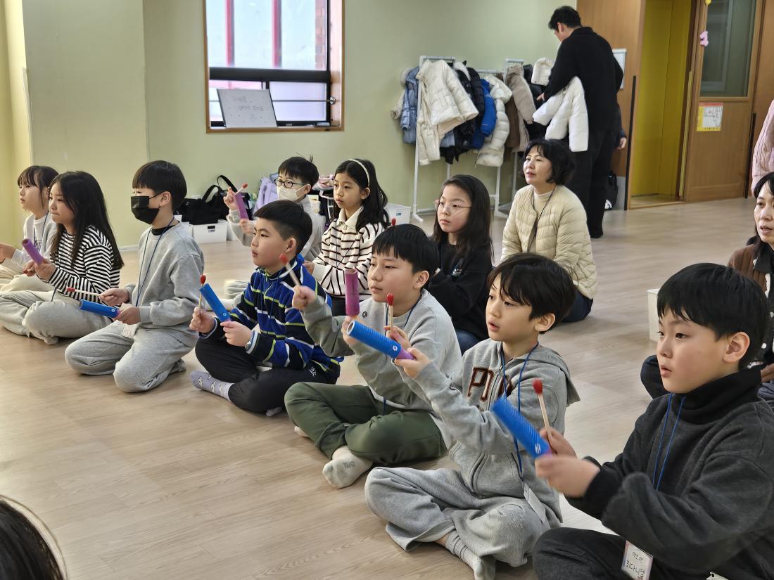 KakaoTalk_20260214_112453366_15.jpg : 2월 2주 유년부 예배 모습입니다^^