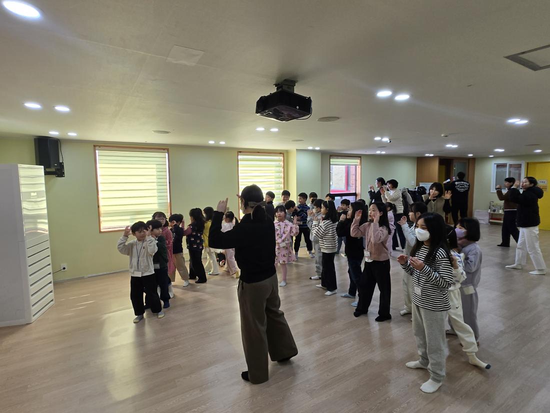 KakaoTalk_20260214_112453366.jpg : 2월 2주 유년부 예배 모습입니다^^