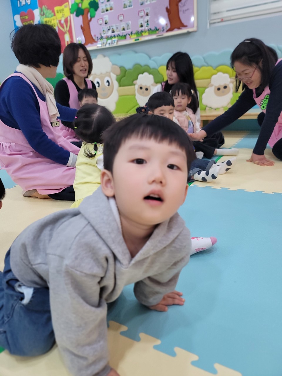 2025년 부산중앙교회 영아부_사진_20250405_3.jpg : 3월23일 주일 영아부 예배