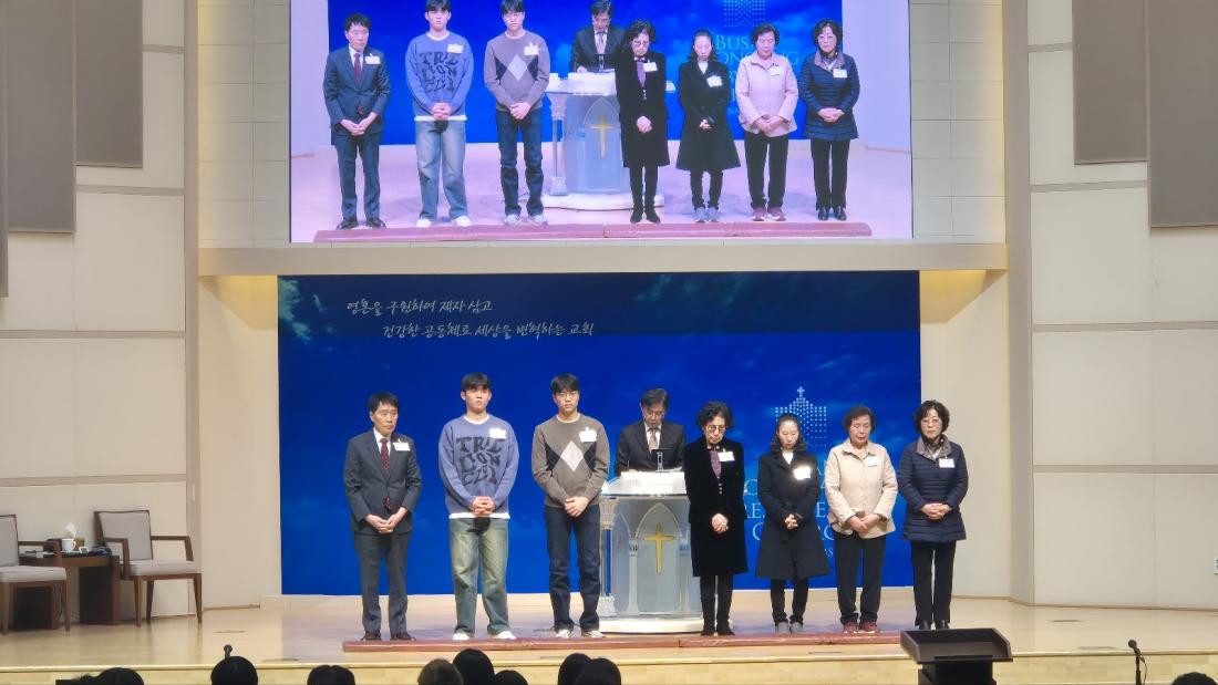 KakaoTalk_20250316_223618984_12.jpg : 3월 16일 고등부 예배 사진입니다~