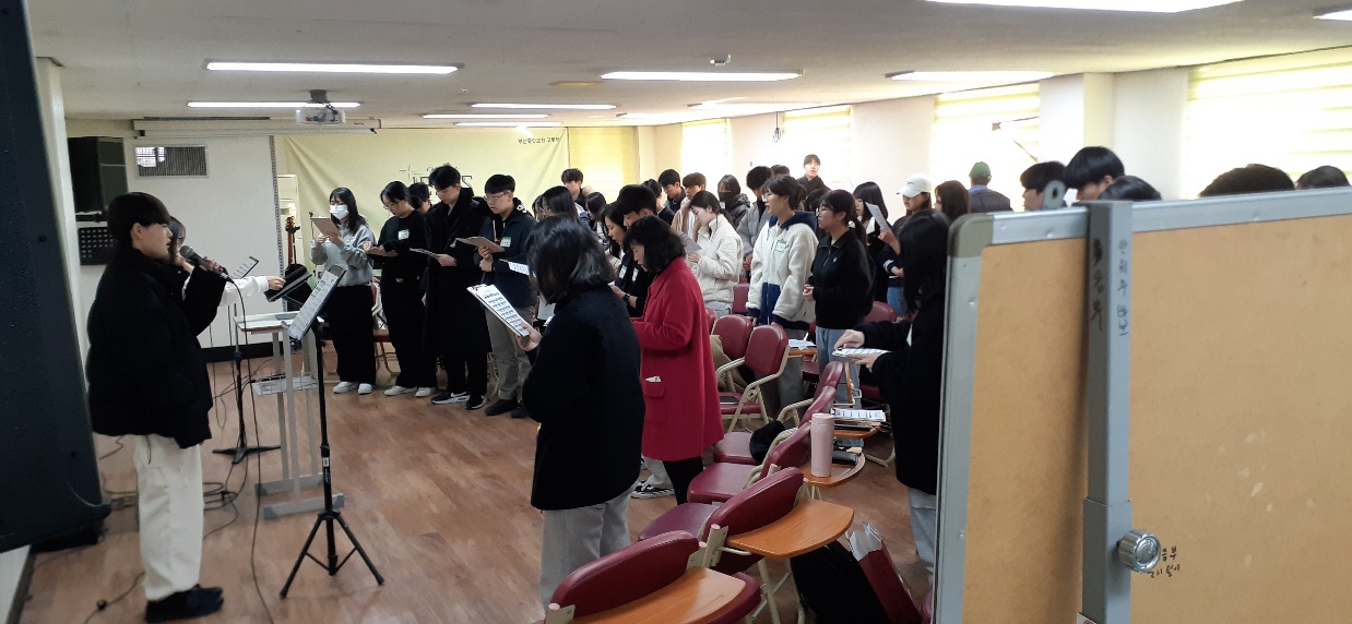 KakaoTalk_20240128_230941354_01.jpg : 1/28 고등부 예배 사진입니다