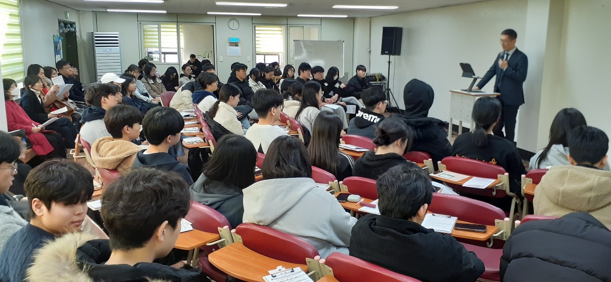 KakaoTalk_20240128_230941354_08.jpg : 1/28 고등부 예배 사진입니다