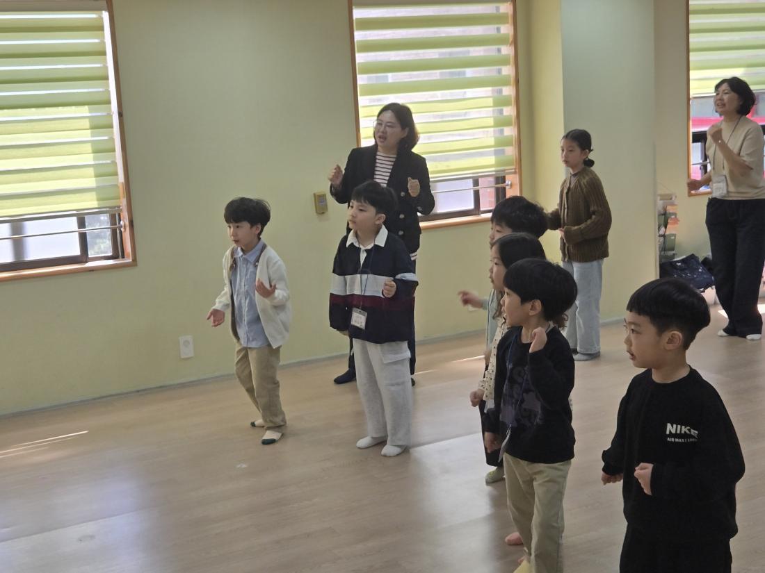 KakaoTalk_20260406_090855213_08.jpg : 유년부, 4월 1주 부활주일모습입니다 ^^