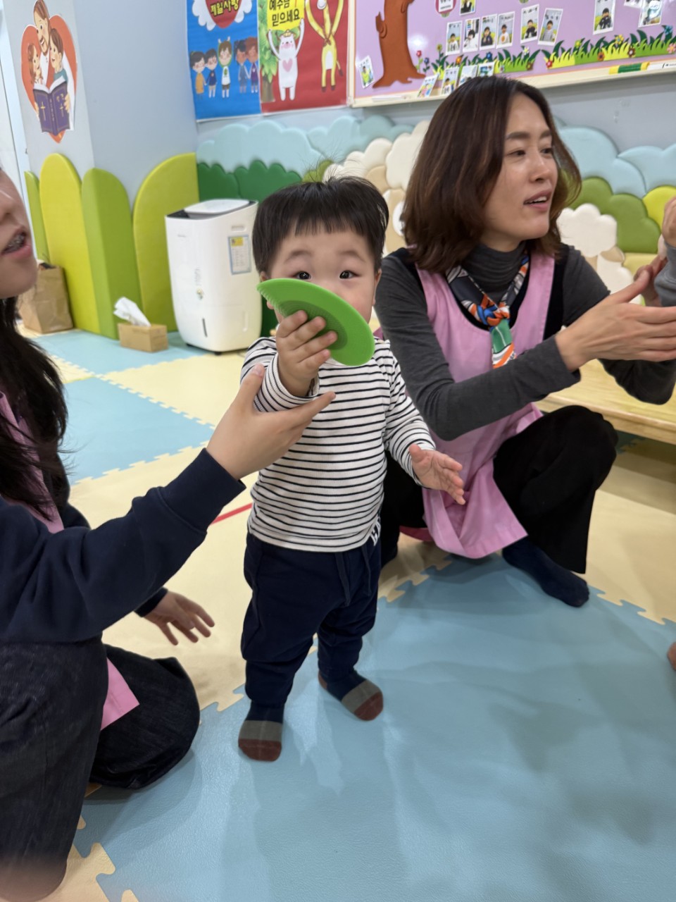 2025년 부산중앙교회 영아부_사진_20250317_45.jpg : 3월16일 주일 영아부 예배