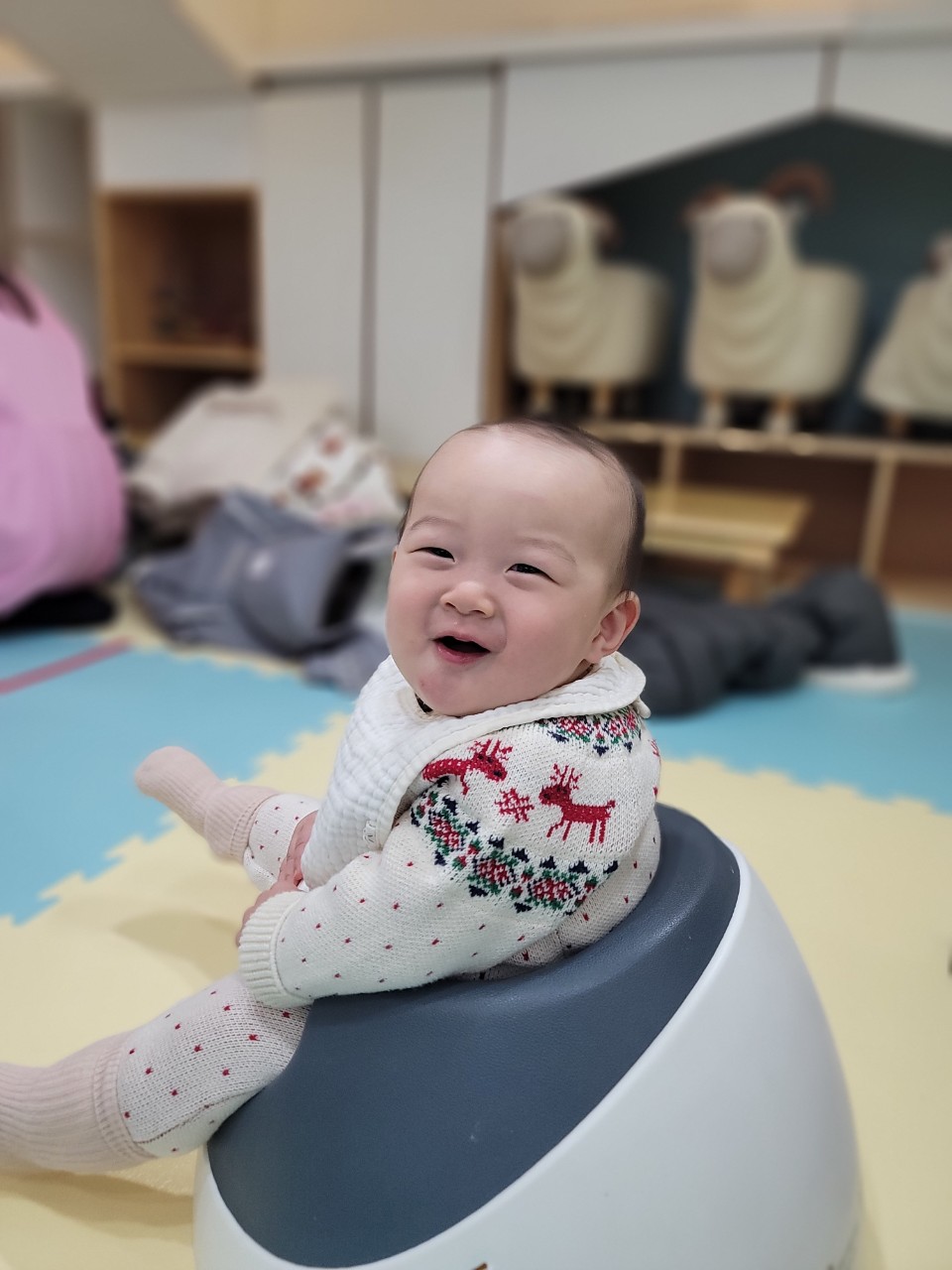 2025년 부산중앙교회 영아부_사진_20250317_25.jpg : 3월16일 주일 영아부 예배