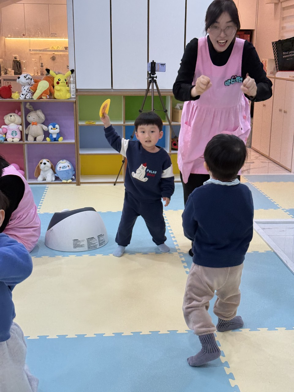 2025년 부산중앙교회 영아부_사진_20250317_40.jpg : 3월16일 주일 영아부 예배