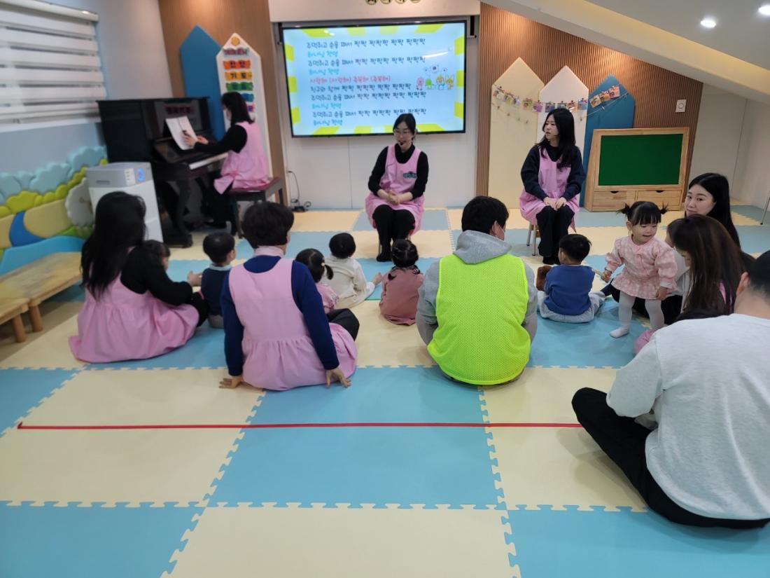2025년 부산중앙교회 영아부_사진_20250317_10.jpg : 3월16일 주일 영아부 예배