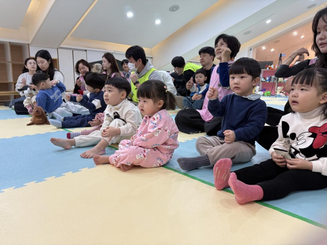 2025년 부산중앙교회 영아부_사진_20250317_54.jpg : 3월16일 주일 영아부 예배