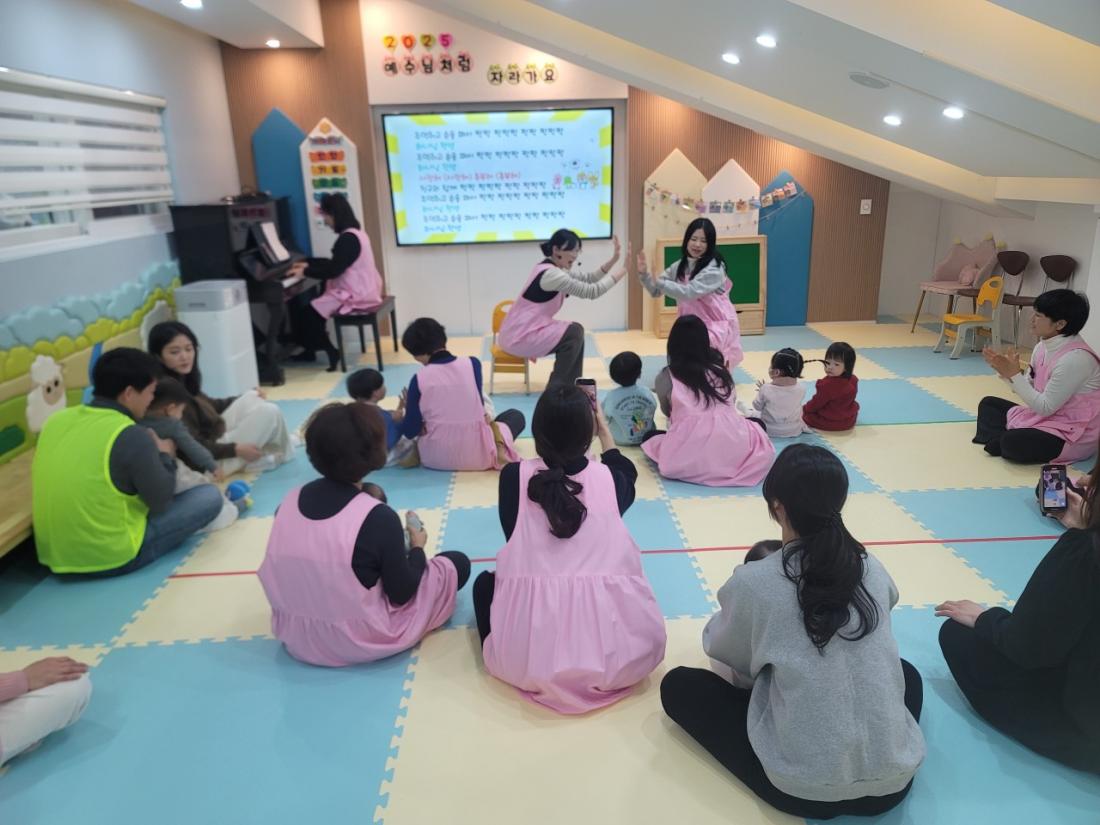 2025년 부산중앙교회 영아부_사진_20250209_11.jpg : 2월 9일 주일 영아부 예배