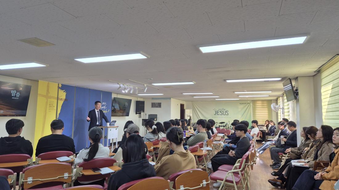 KakaoTalk_20251231_231326941_03.jpg : 11월 16일 고등부 예배 사진입니다~