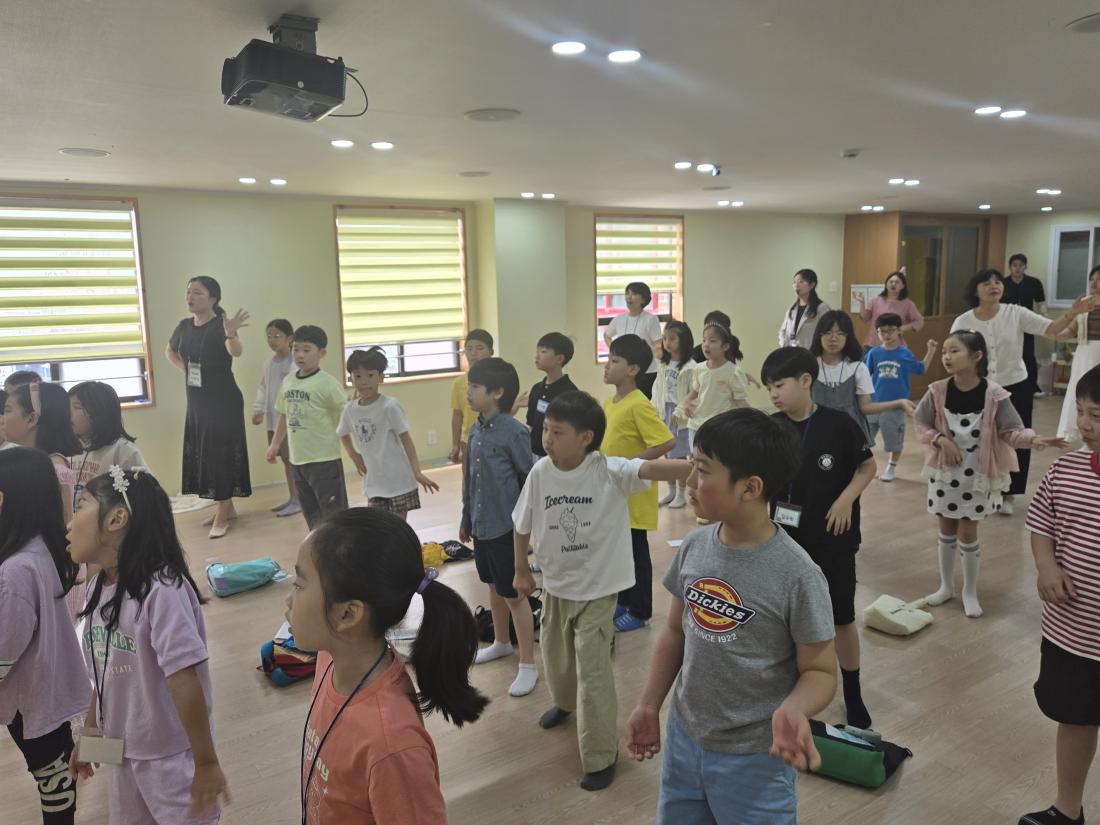 KakaoTalk_20250625_060126567_20.jpg : 6월 넷째주 유년부입니다^^