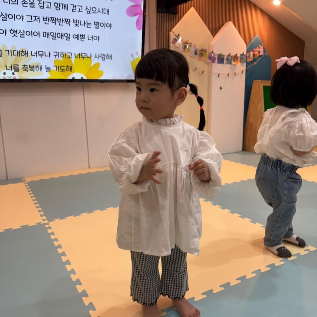 2025년 부산중앙교회 영아부_사진_20250427_50.jpg : 4월27일 주일 영아부 예배