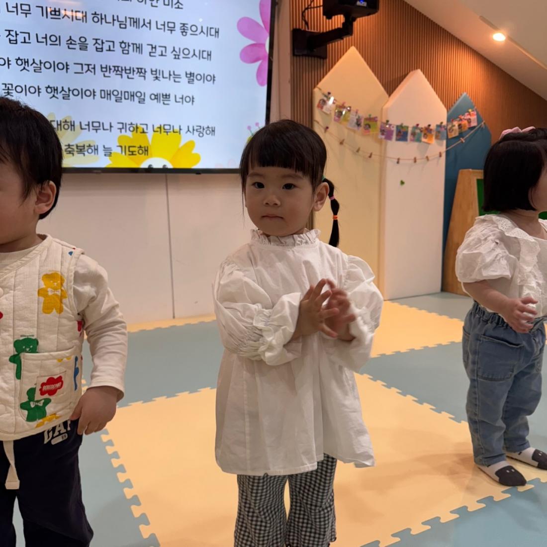 2025년 부산중앙교회 영아부_사진_20250427_34.jpg : 4월27일 주일 영아부 예배