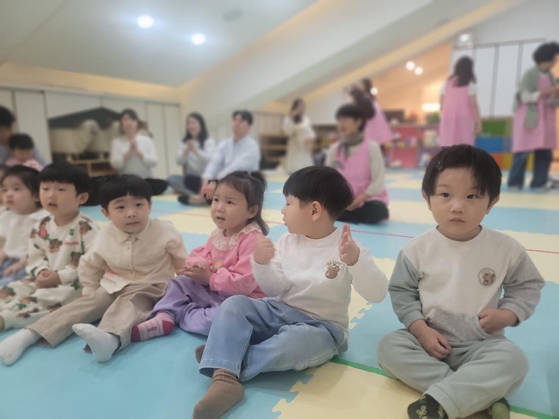 2025년 부산중앙교회 영아부_사진_20250427_2.jpg : 4월27일 주일 영아부 예배