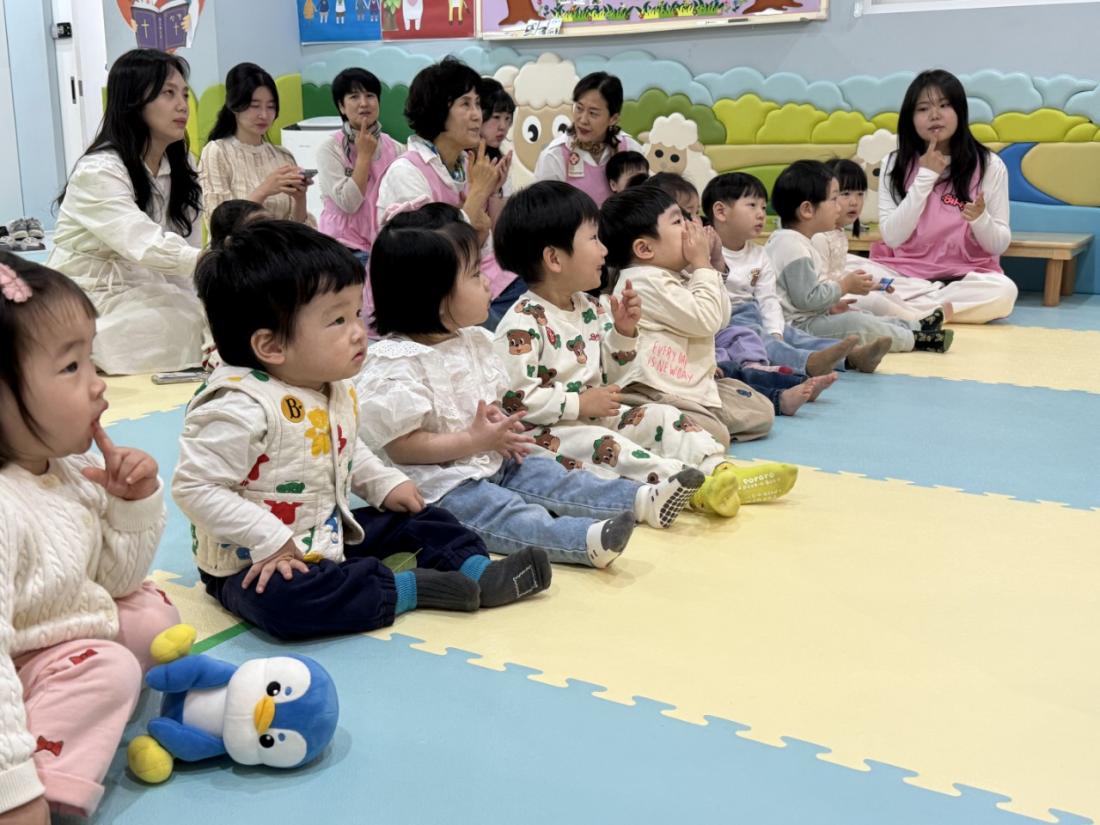 2025년 부산중앙교회 영아부_사진_20250427_60.jpg : 4월27일 주일 영아부 예배