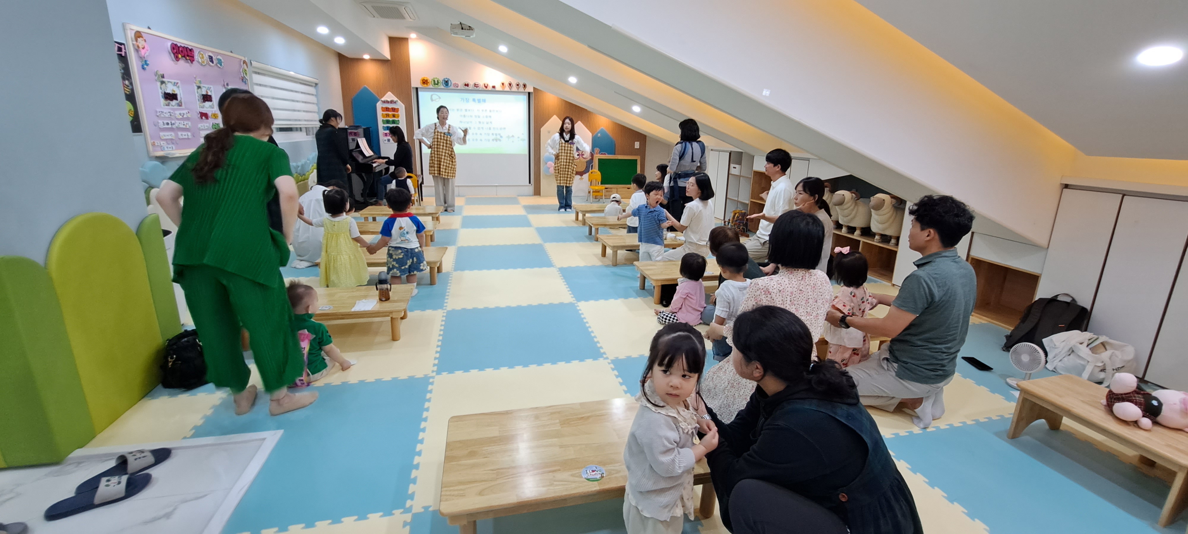 20230521_110452.jpg : 영아부 21일 예배입니다