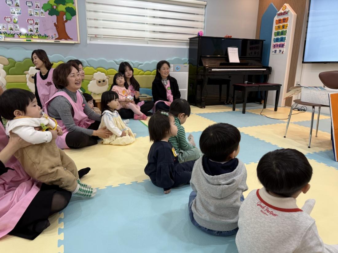 2025년 부산중앙교회 영아부_사진_20250405_30.jpg : 3월30일 주일 영아부 예배