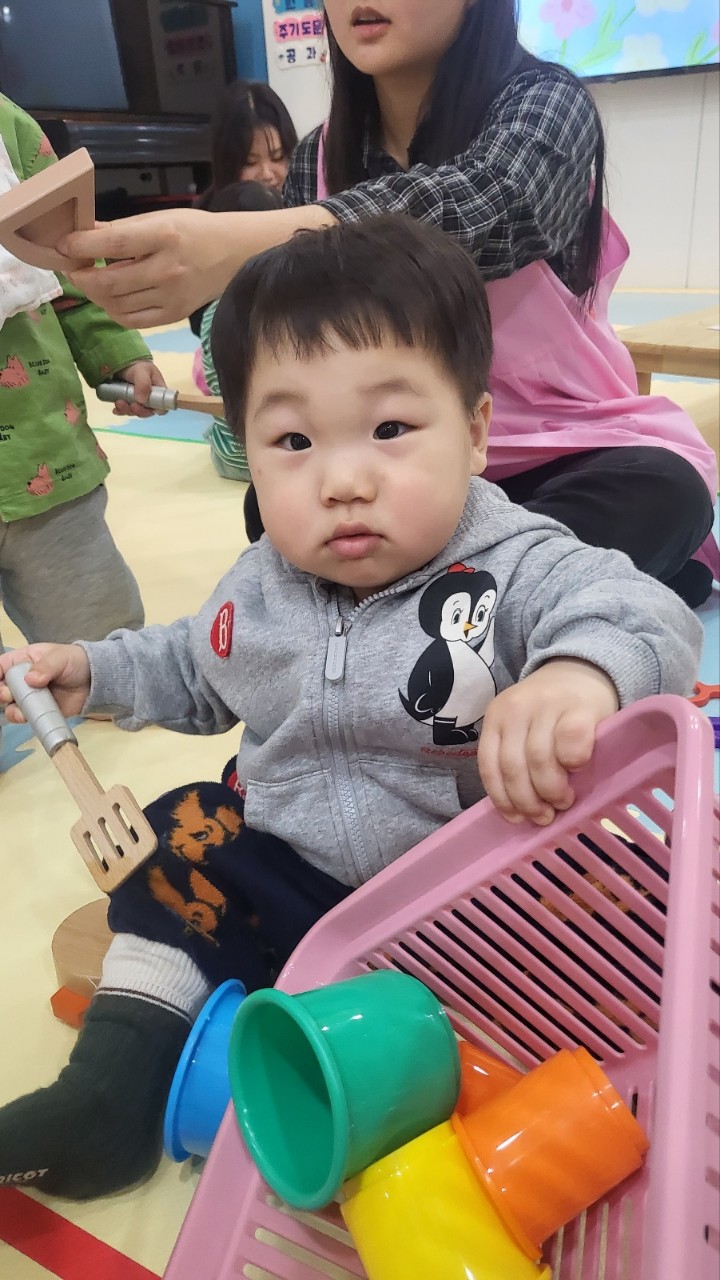 2025년 부산중앙교회 영아부_사진_20250405_48.jpg : 3월30일 주일 영아부 예배