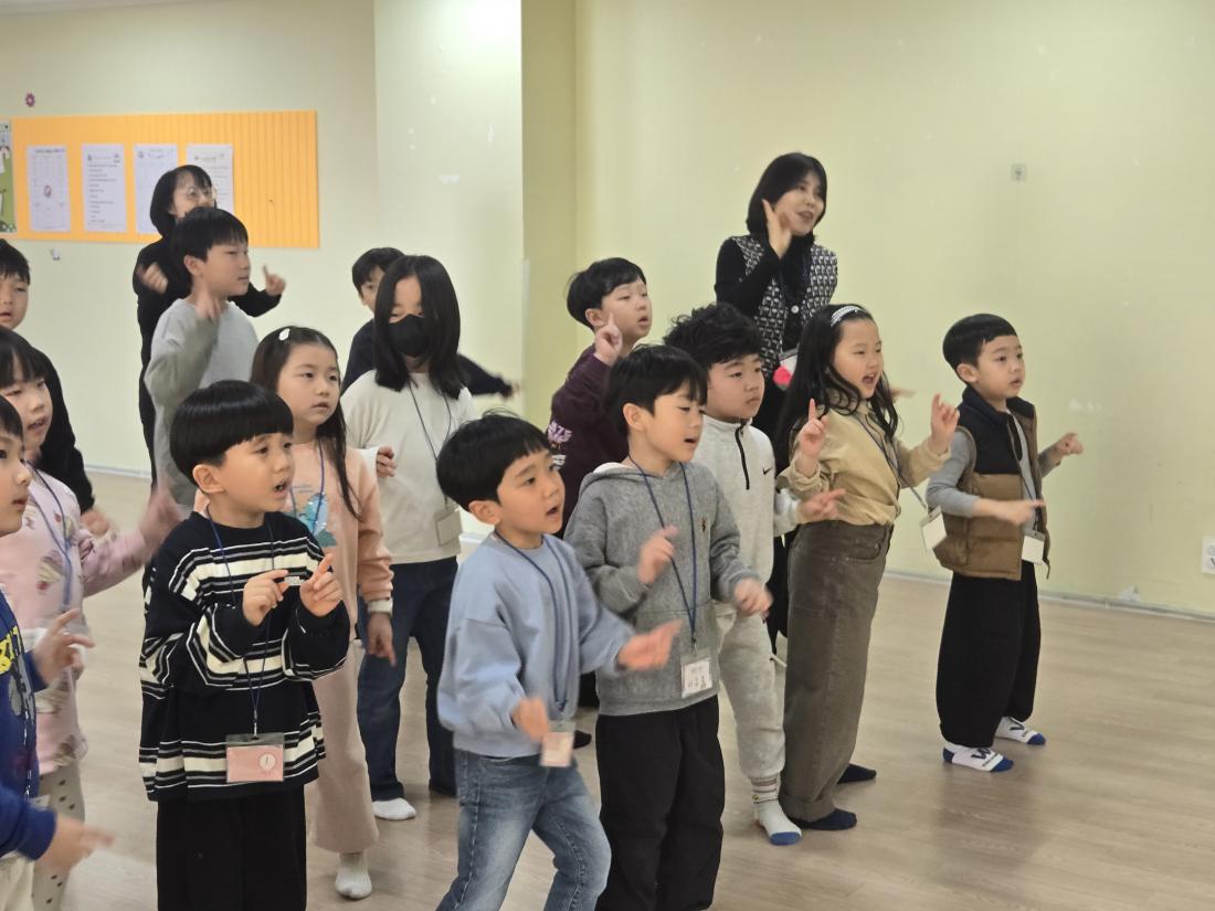 KakaoTalk_20260313_090525015_02.jpg : 3월 2주 유년부 예배입니다