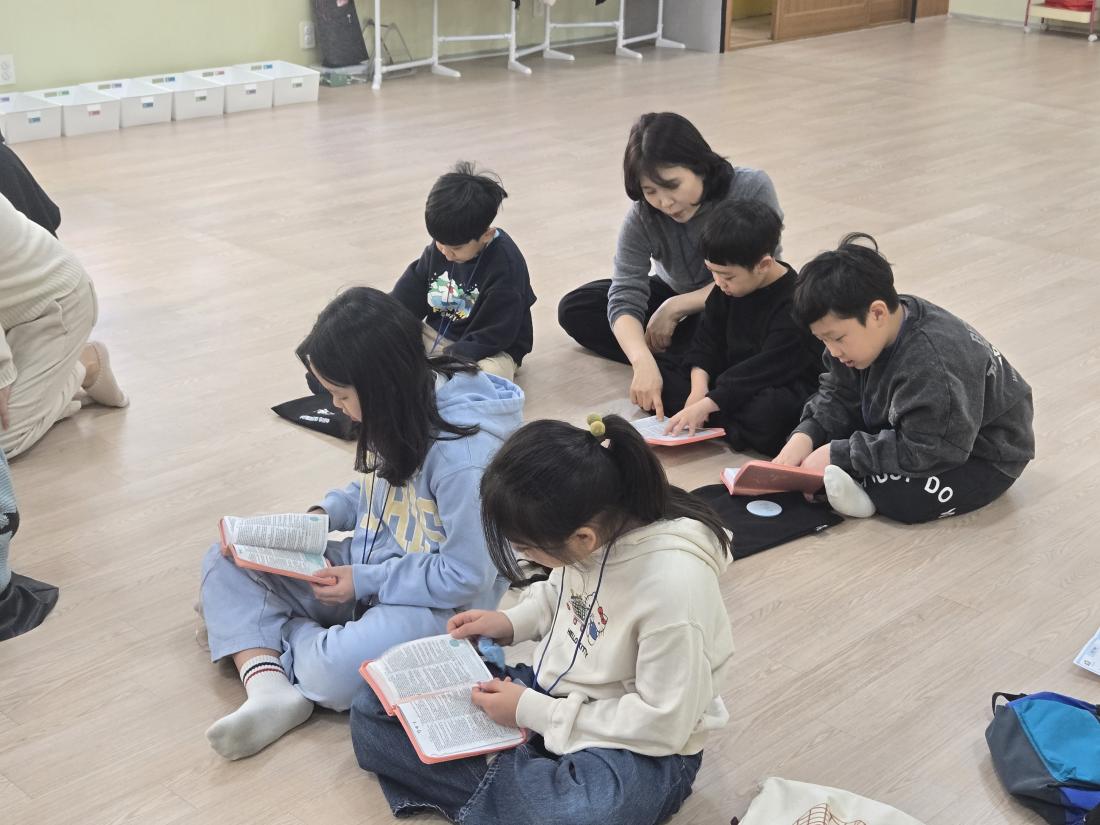 KakaoTalk_20260124_081040166_08.jpg : 1월 셋째주 유년부 예배입니다^^