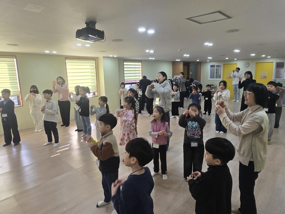 KakaoTalk_20260124_081317591_15.jpg : 1월 셋째주 유년부 예배입니다^^