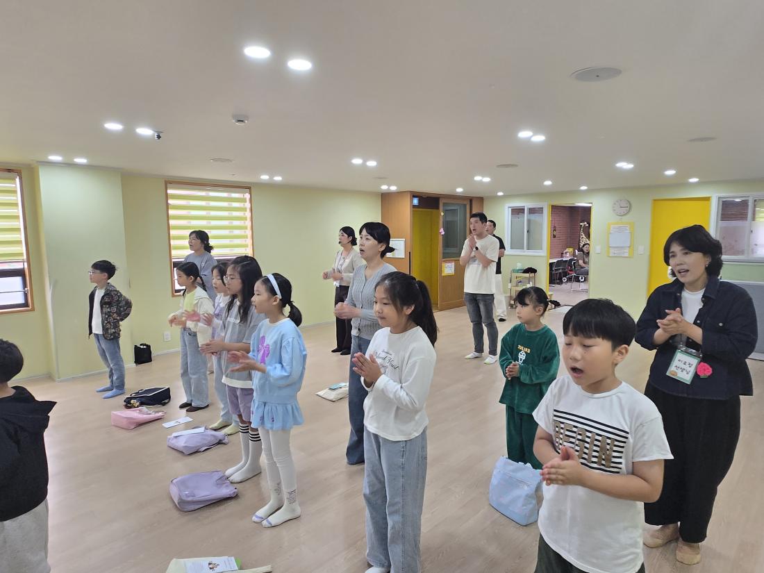 KakaoTalk_20251019_183047681_17.jpg : 10월 셋째주 유년부입니다^^