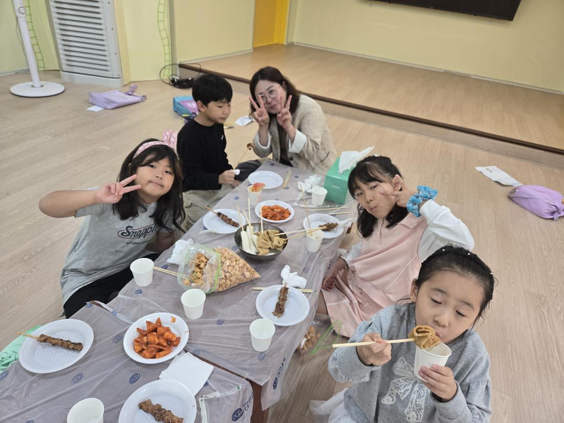KakaoTalk_20251019_183047681_02.jpg : 10월 셋째주 유년부입니다^^