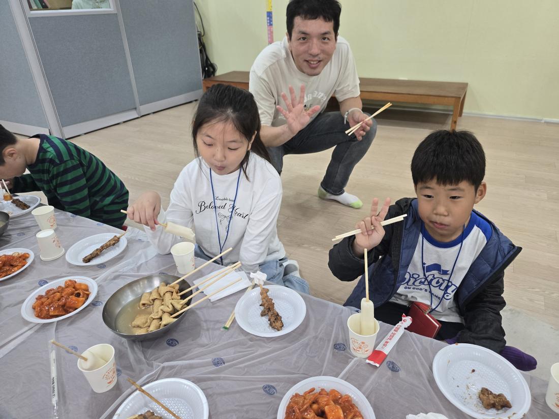 KakaoTalk_20251019_183047681_04.jpg : 10월 셋째주 유년부입니다^^