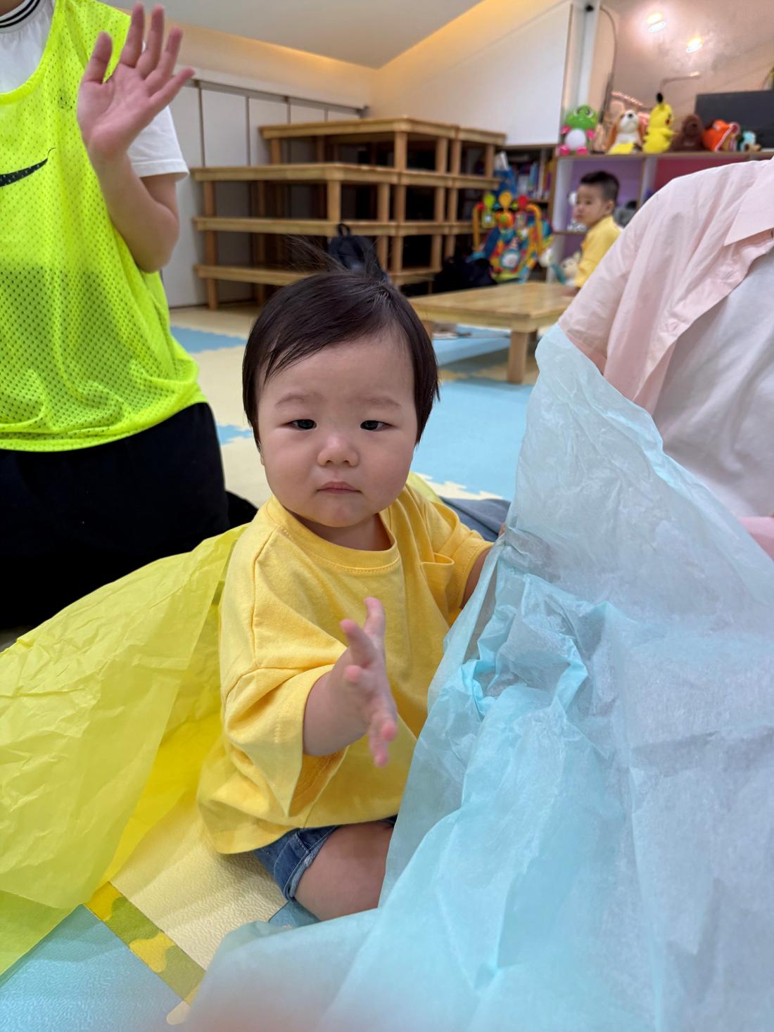 채색옷을 벗고 십자가 옷을 입어요 (9).jpg : 20250706 영아부 여름성경학교 첫째날