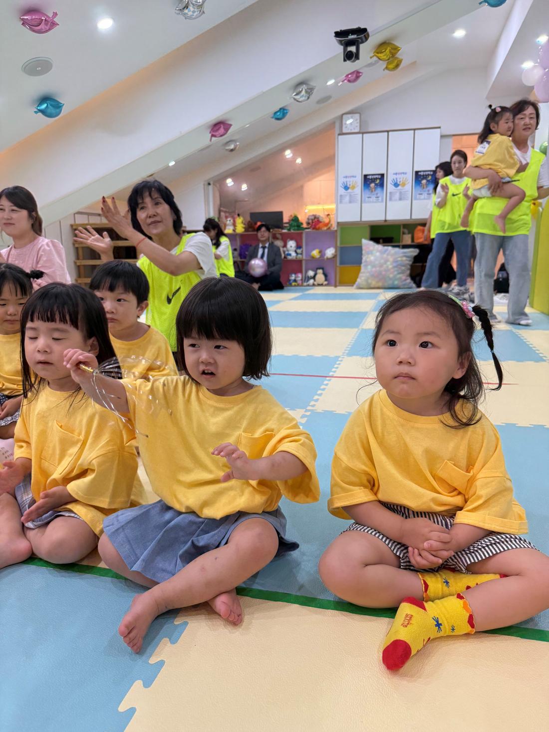 예배시간 (39).jpg : 20250706 영아부 여름성경학교 첫째날