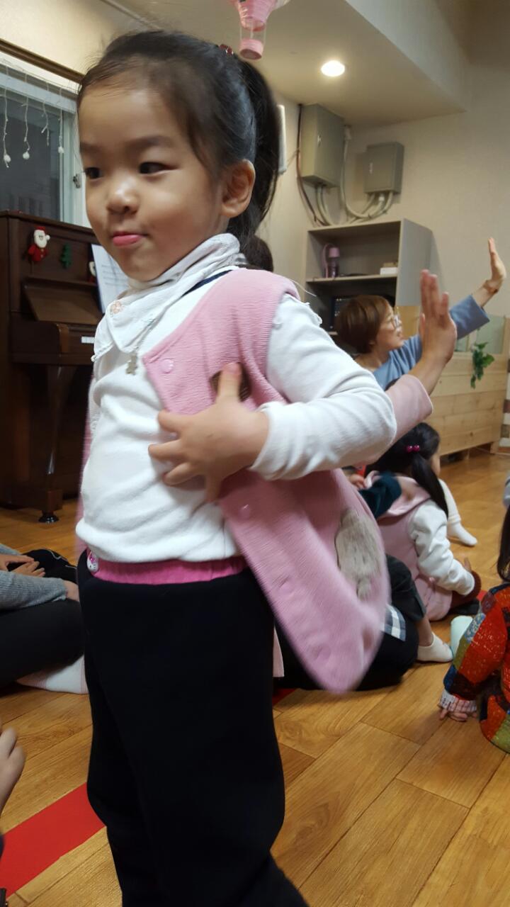 h0jUd015eumbk0azoanz_tvok28.jpg
